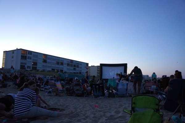 Movies On The Beach 10