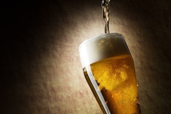 Beer Glass Pour 93426643